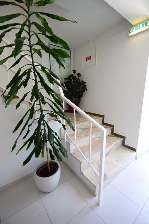 Guest House Boliqueime Bagian luar foto