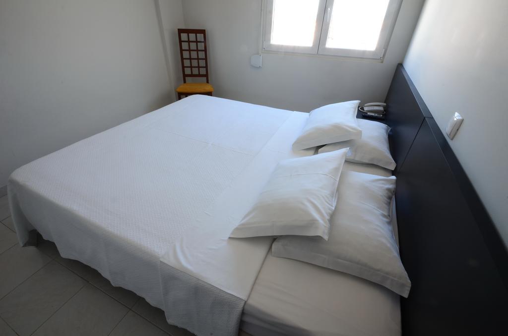 Guest House Boliqueime Bagian luar foto